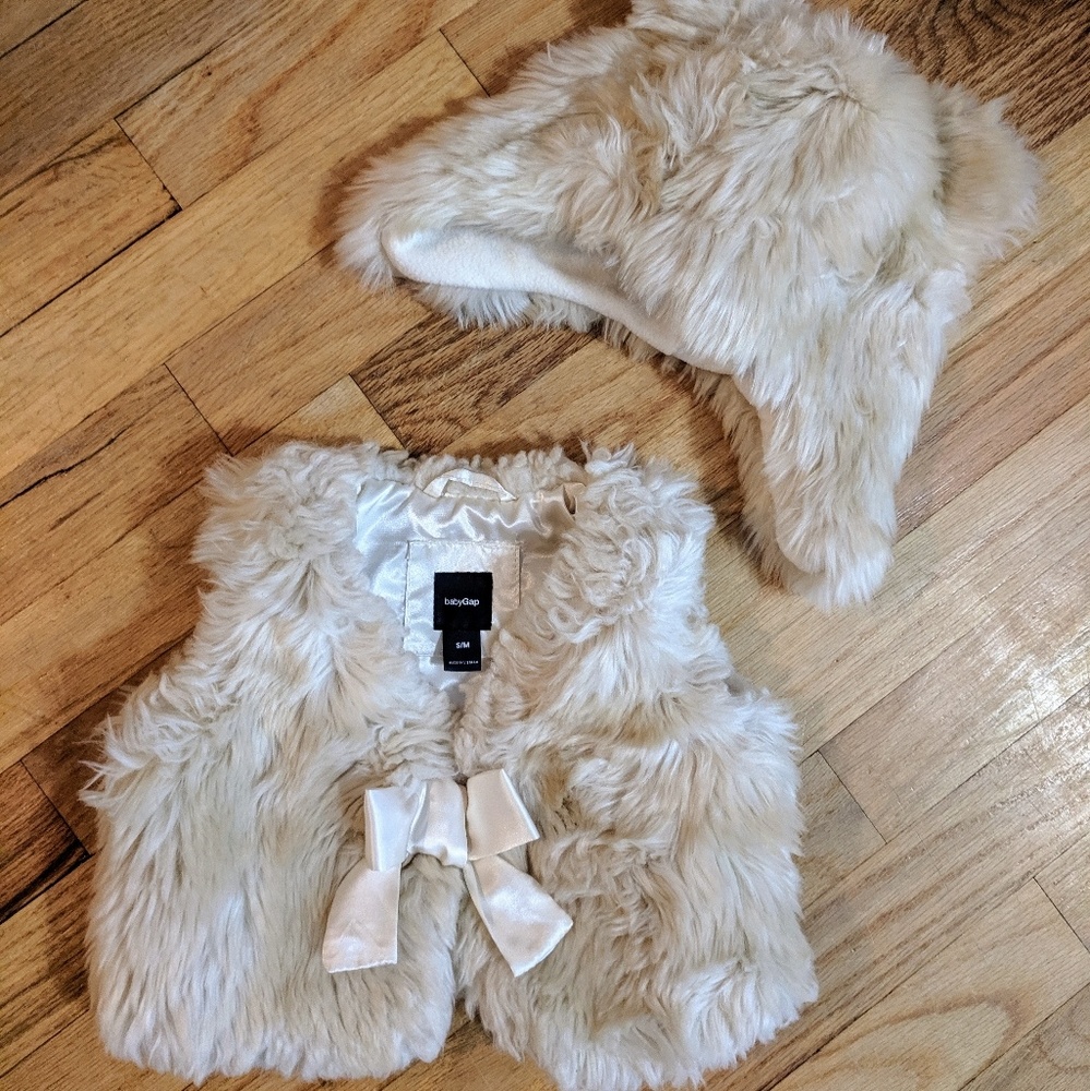 Faux fur hat and vest set